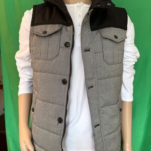 21Men - 1 Large & 1 extra Large available- Hooded vest